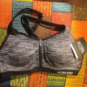 Brand new Victoria’s Sport bra!